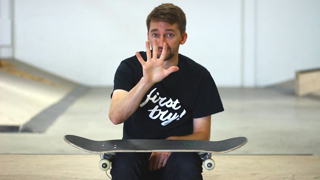 THE 5 EASIEST SKATEBOARD TRICKS FOR BEGINNERS