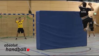 Handball position training for backcourt players (1)